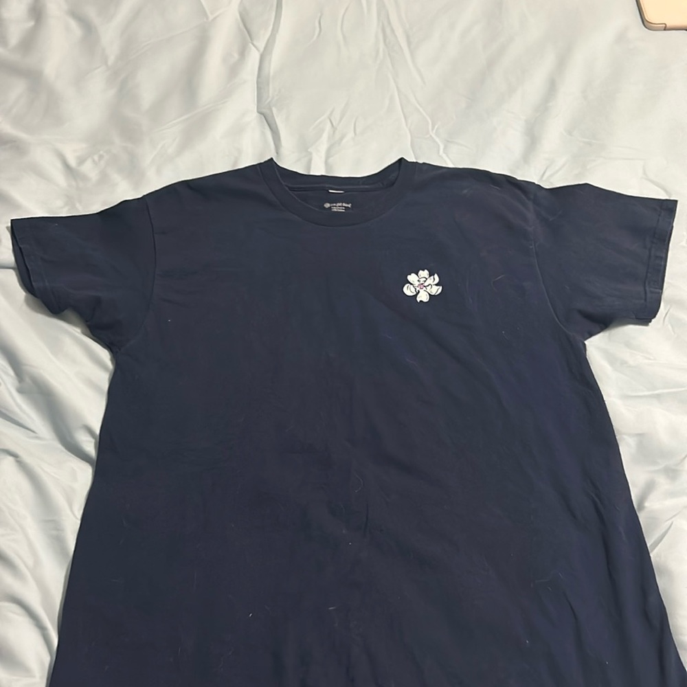 Woman’s T shirt